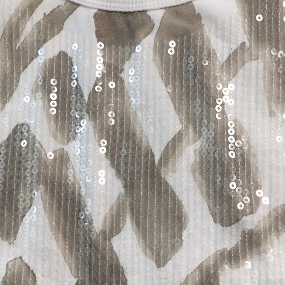 ~3 for $20~ Chico’s Zenergy sequin tank top - Picture 3 of 6